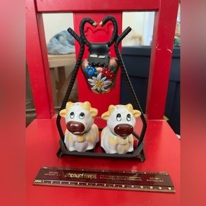 Cow salt and pepper shaker